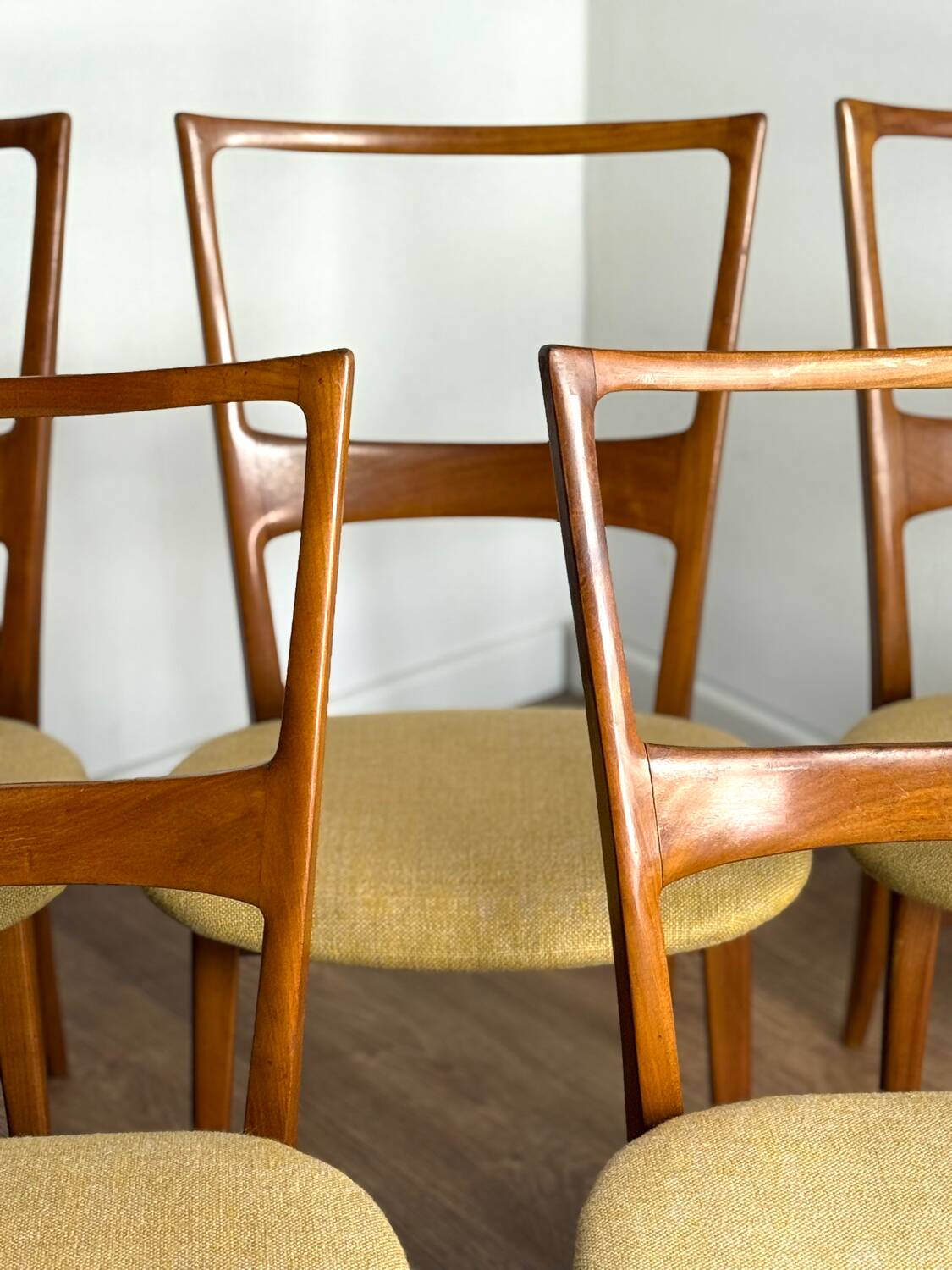 Lot de 5 chaises scandinaves vintage