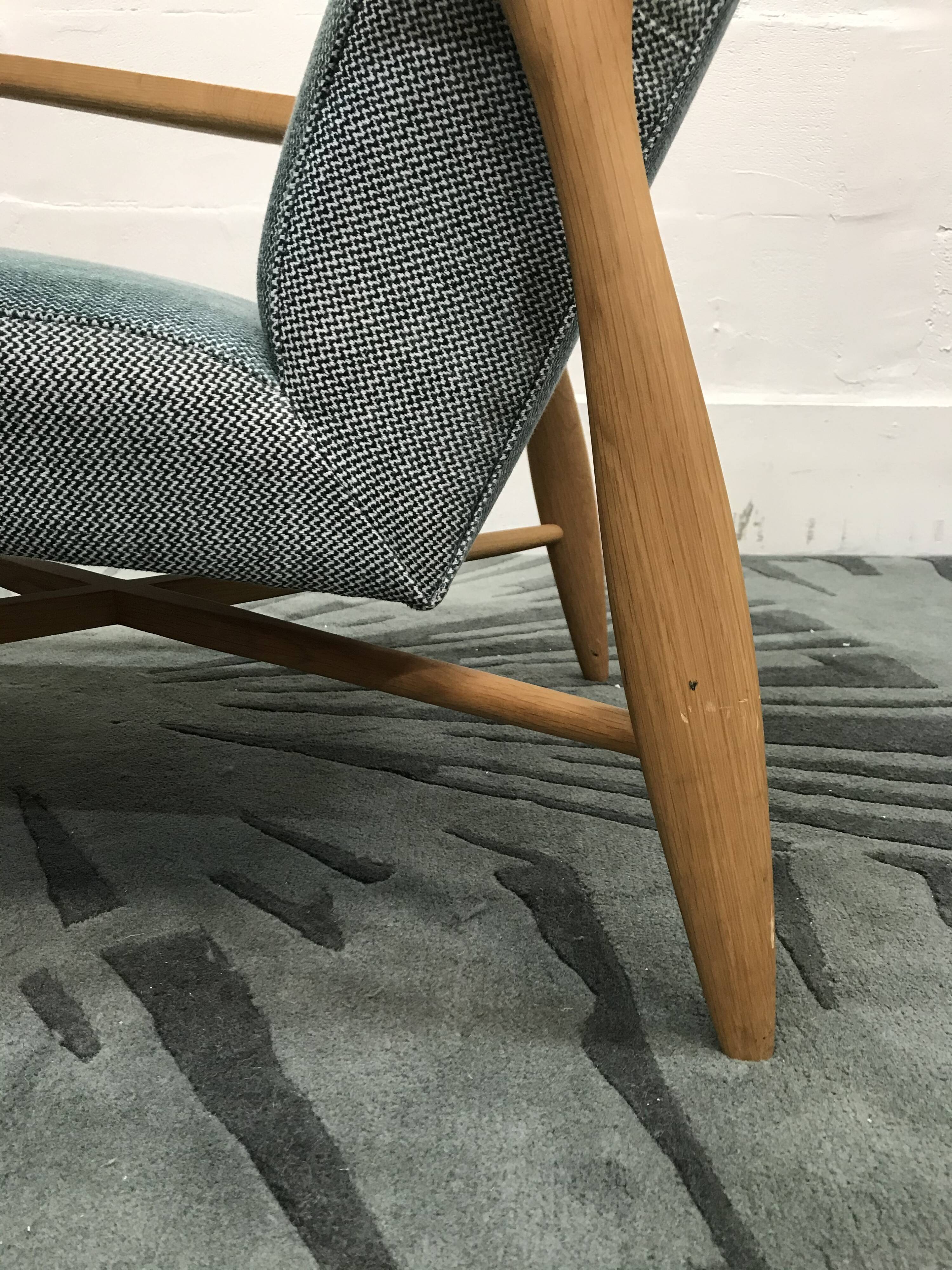 Floating zag celadon Red Edition chair