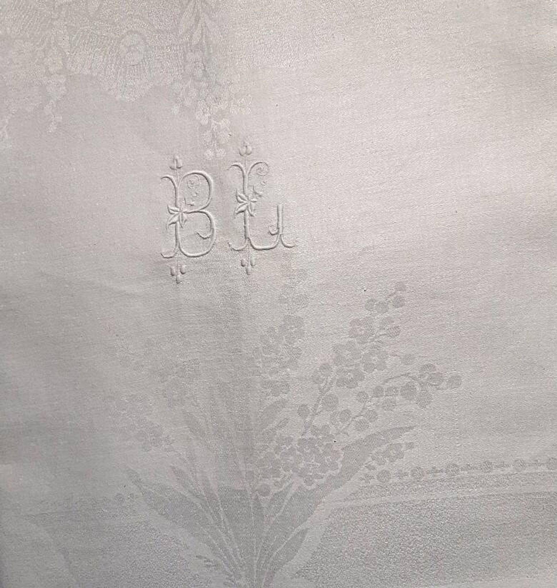 Large damask tablecloth - 2m x 4m10 - monogrammed BL, 1930