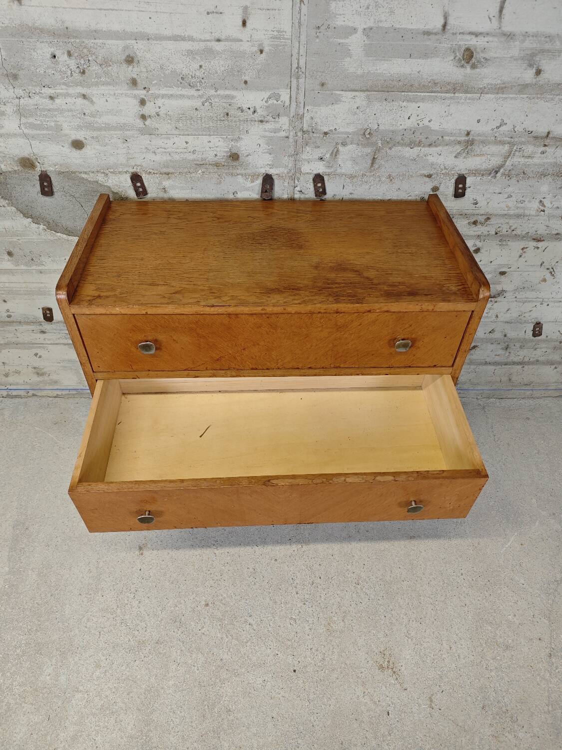 Commode vintage