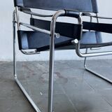 Wassily armchair | Marcel Breuer | Spanish Edition Mario Cavallero - Gavina