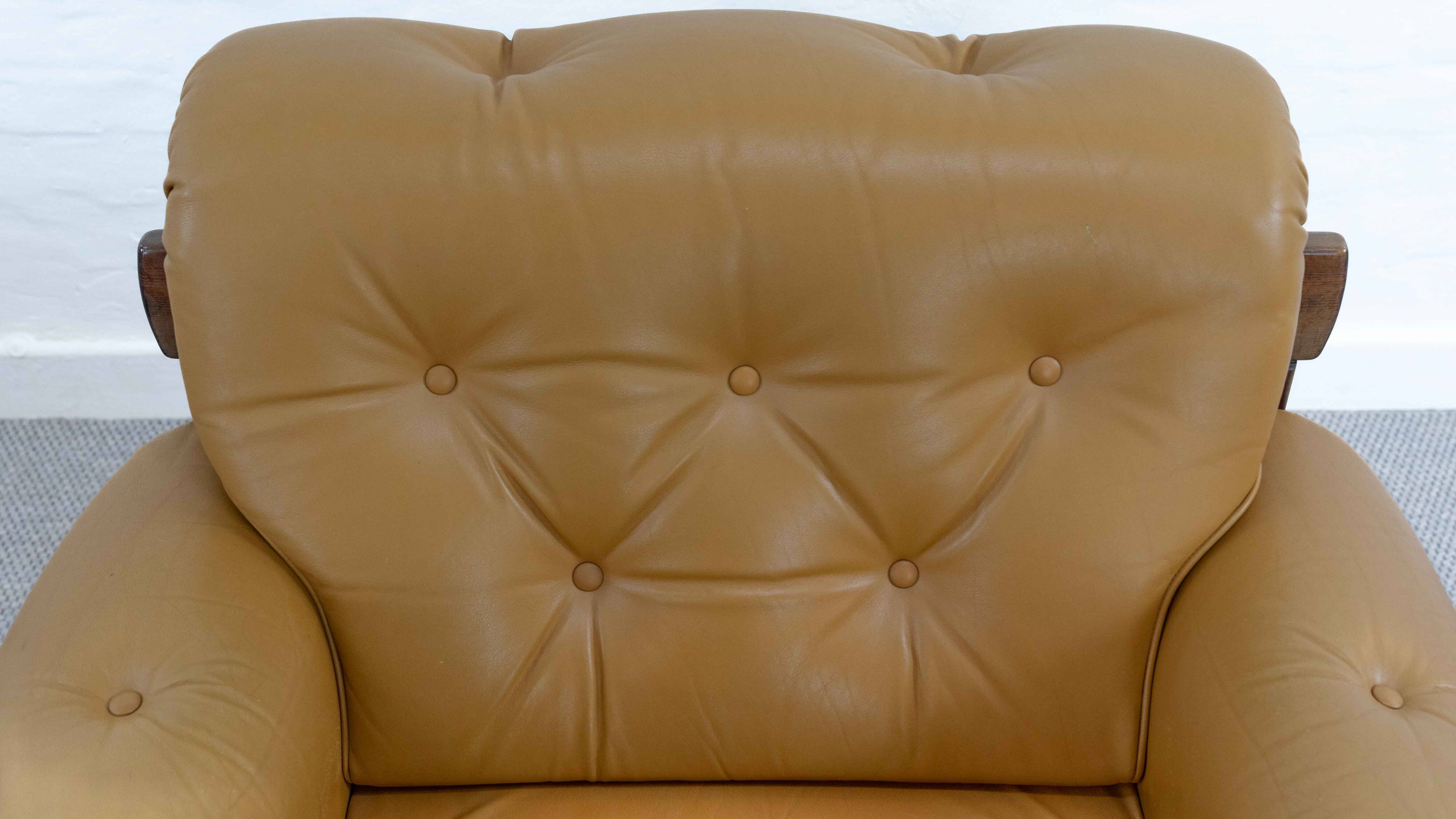 Brazilian Style Leather Seating Group