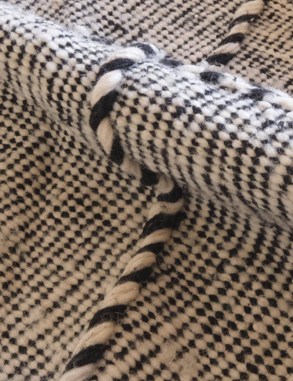 Moroccan Kilim Zanafi Rug - 314 x 194 cm
