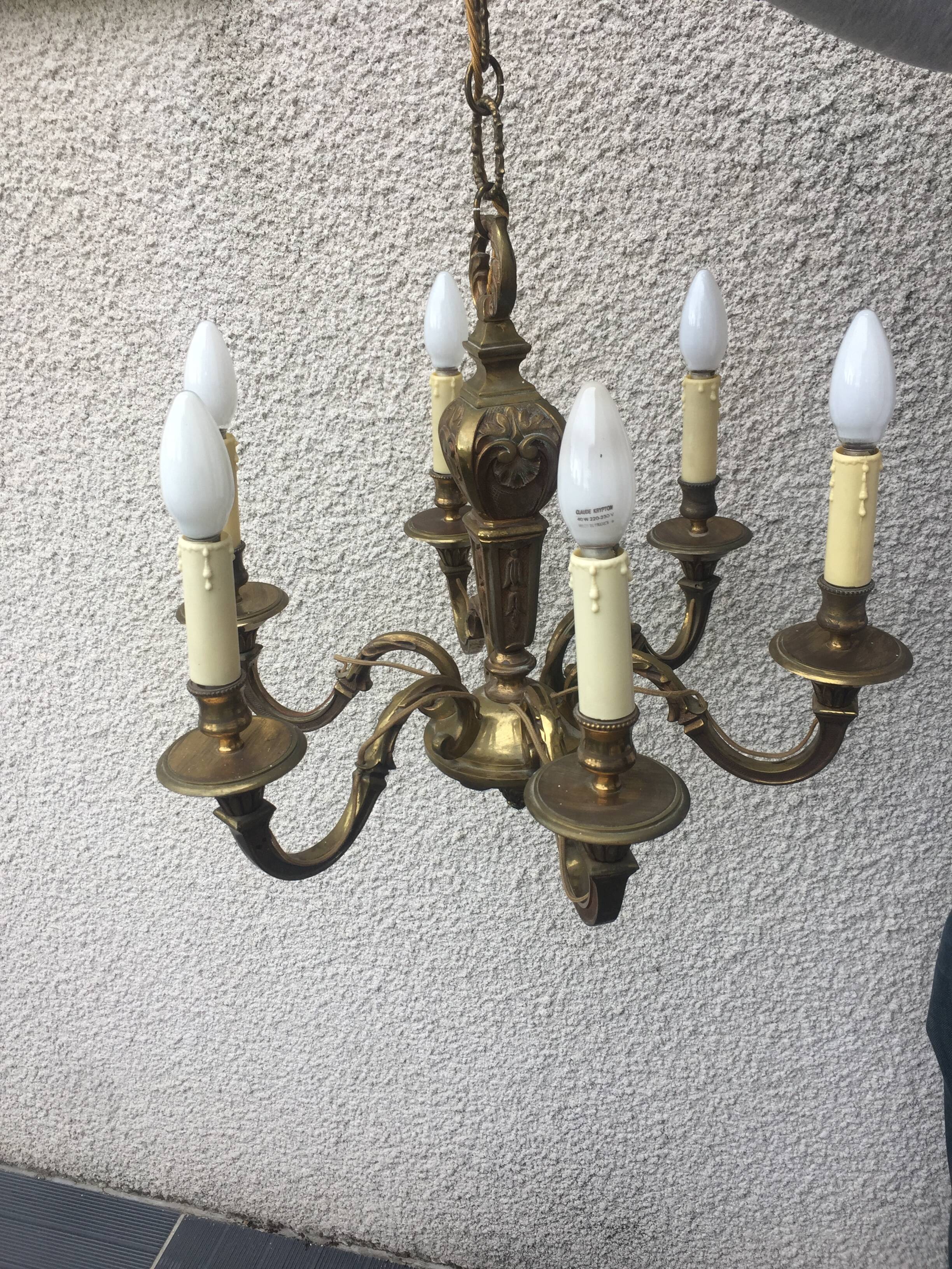 Lustre en bronze style louis XVI