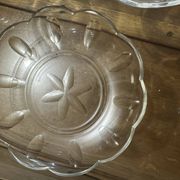 Set of 8 crystal bowls with floral decoration, France early 20th century.