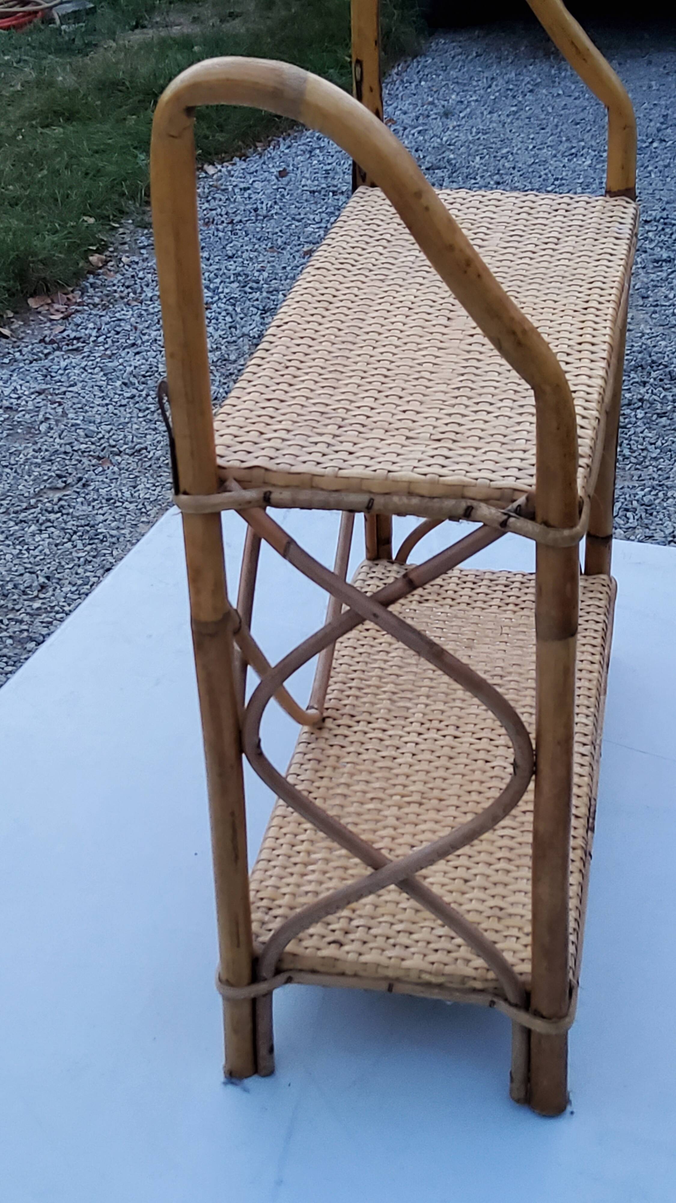 Double wall shelf in bamboo and rattan from the 70s