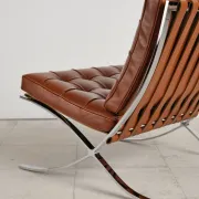 Barcelona chair in leather by Mies van der Rohe, Knoll International