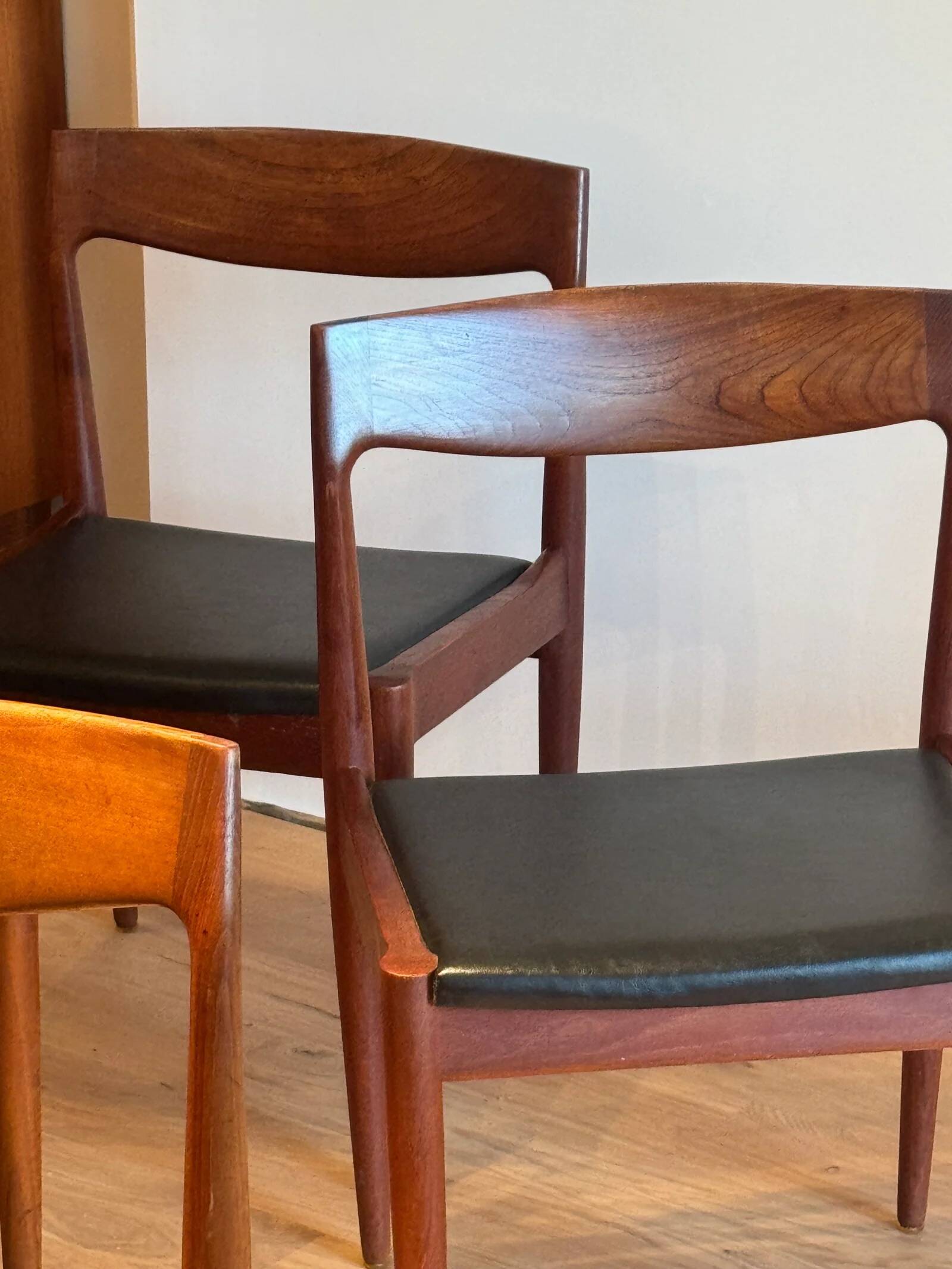 Set of vintage Scandinavian chairs by H.W. Klein for Bramin Møbl.