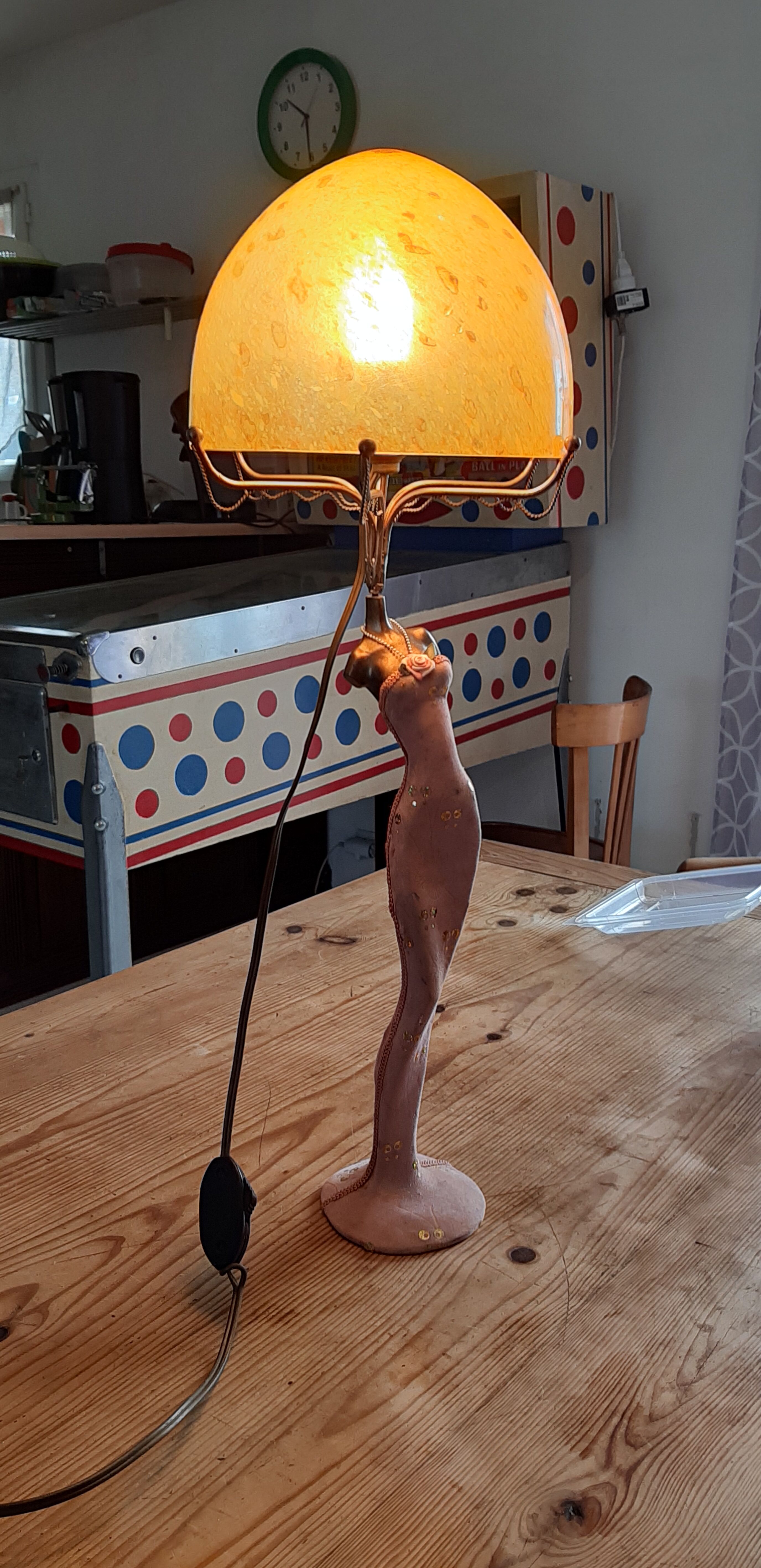 Art deco lamp golden metal and glass pate