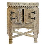 Commode en bois de manguier