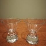 Lot de deux verres en cristal (apéritif digestif vodka) gravés sous pied made in tudor sulfure
