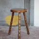 Tabouret tripode en bois