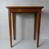 Side table in wood