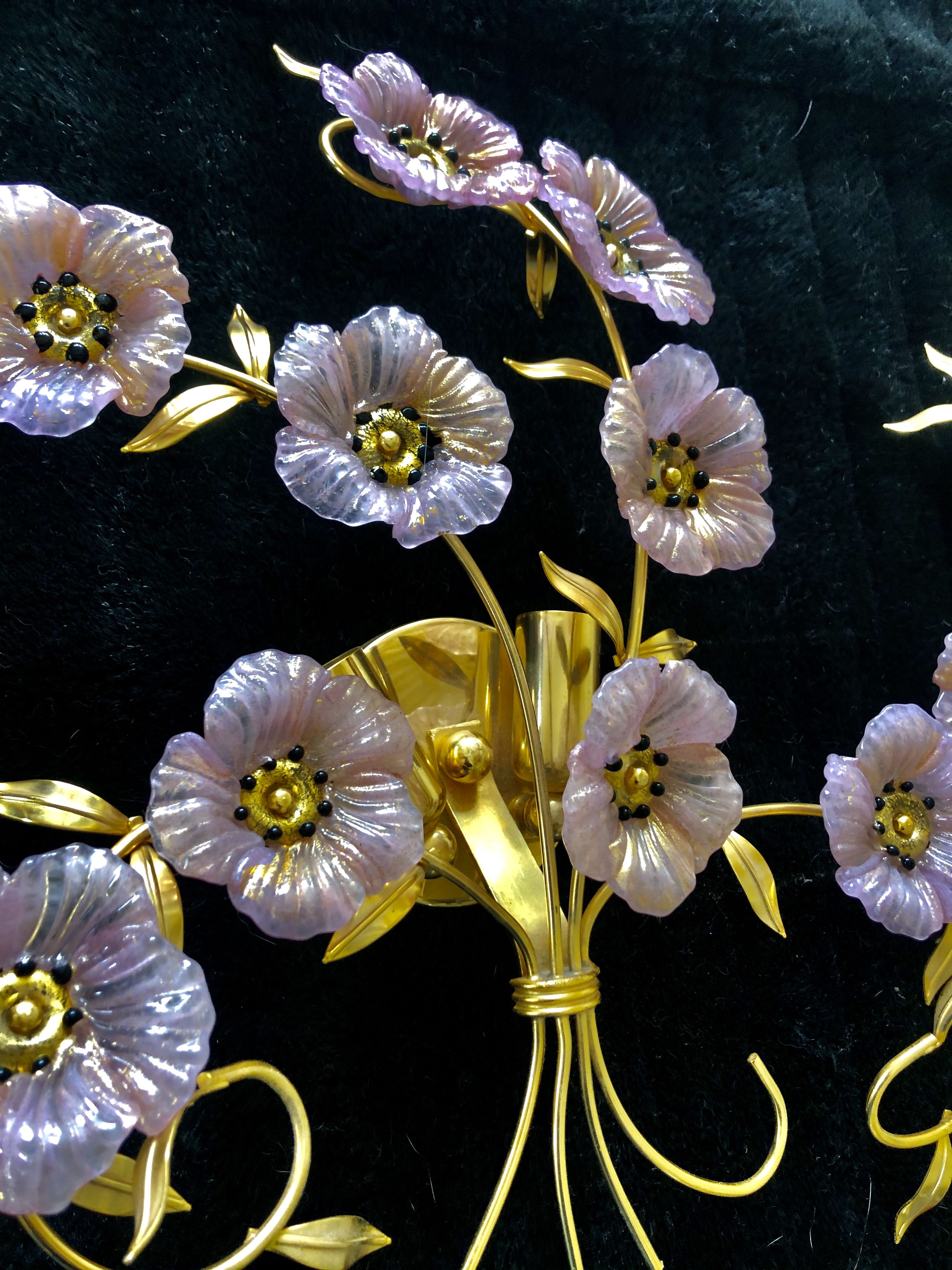 Barovier and Toso pair of flower model sonces in gold finish and gilding bouquets