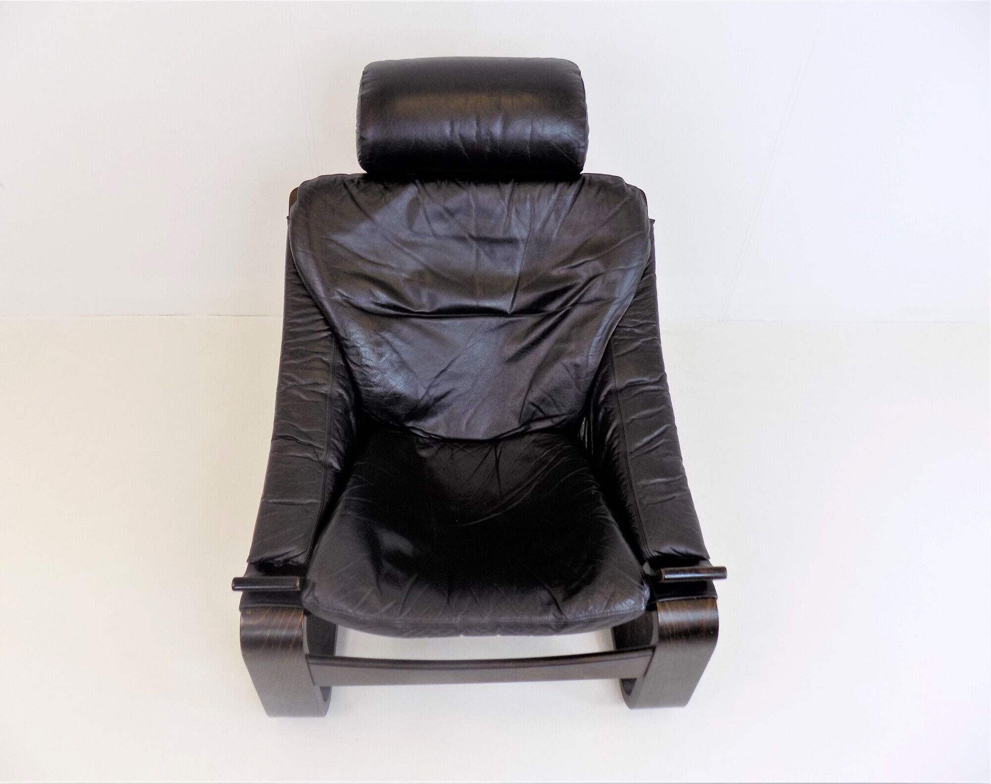 Nelo Kroken leather chair with ottoman by Ake Fribytter