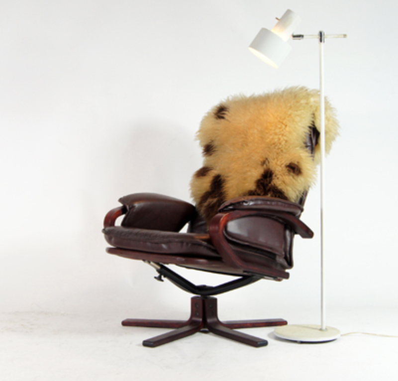 Vintage swivel lounge chair in rosewood and danish leather retro 70s design