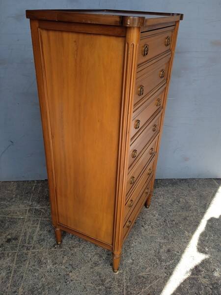 Louis XVI style weekly planner in cherry and chestnut