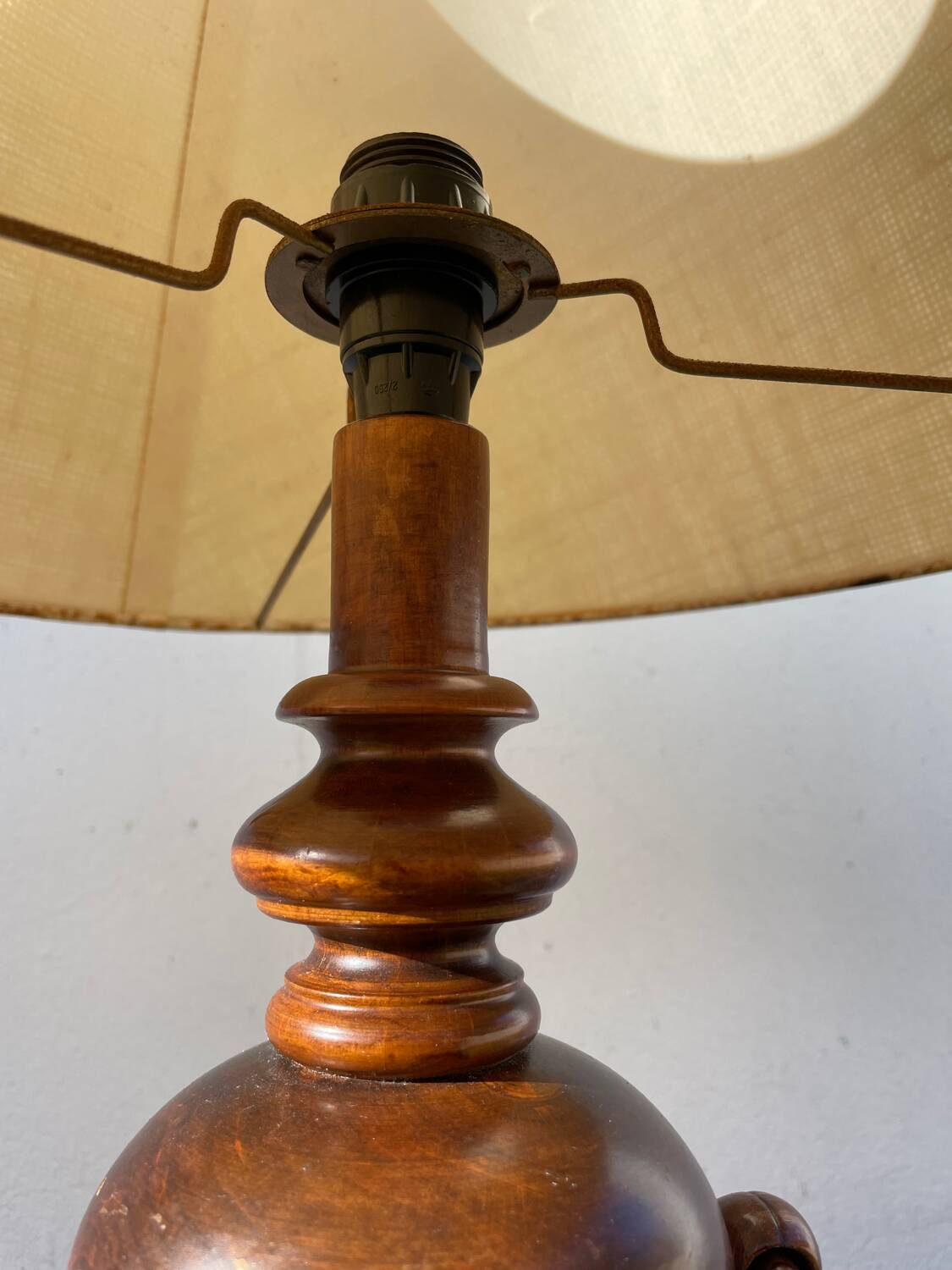 Turned wood lamp with rings