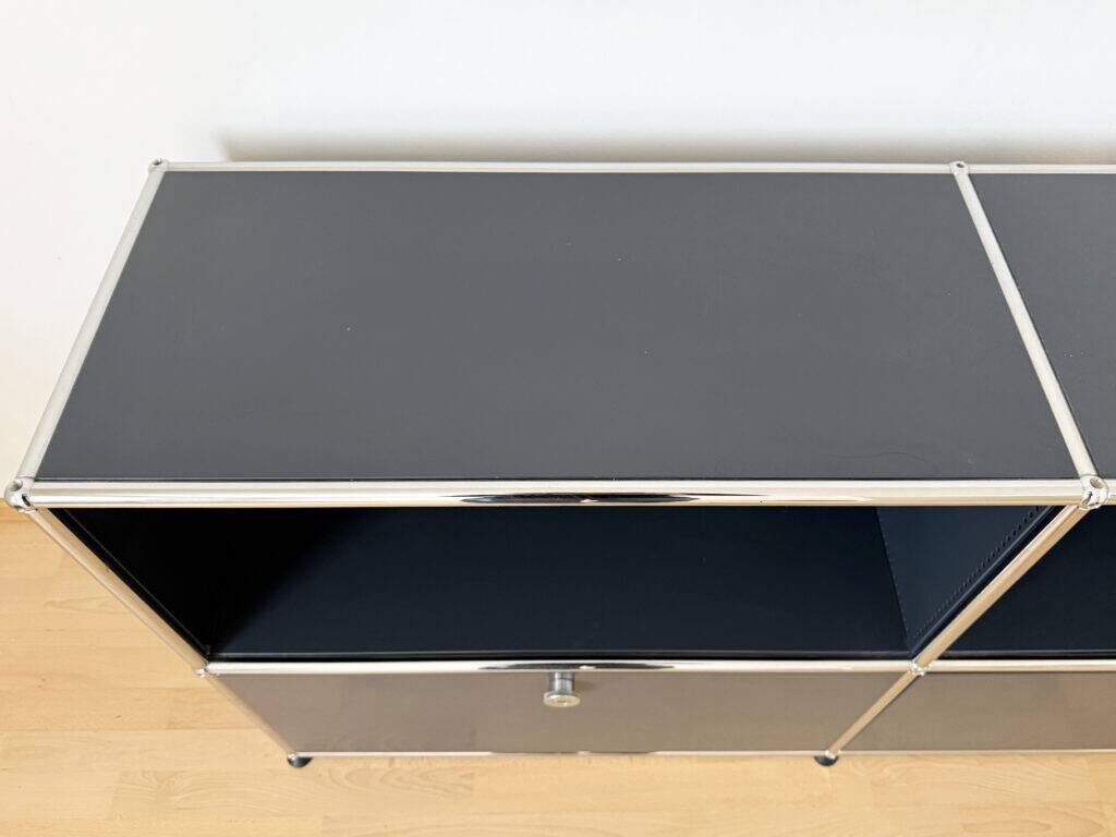 USM Haller sideboard, medium grey RAL 7004, 4 compartments with 2 flaps, Switzerland, 2000s