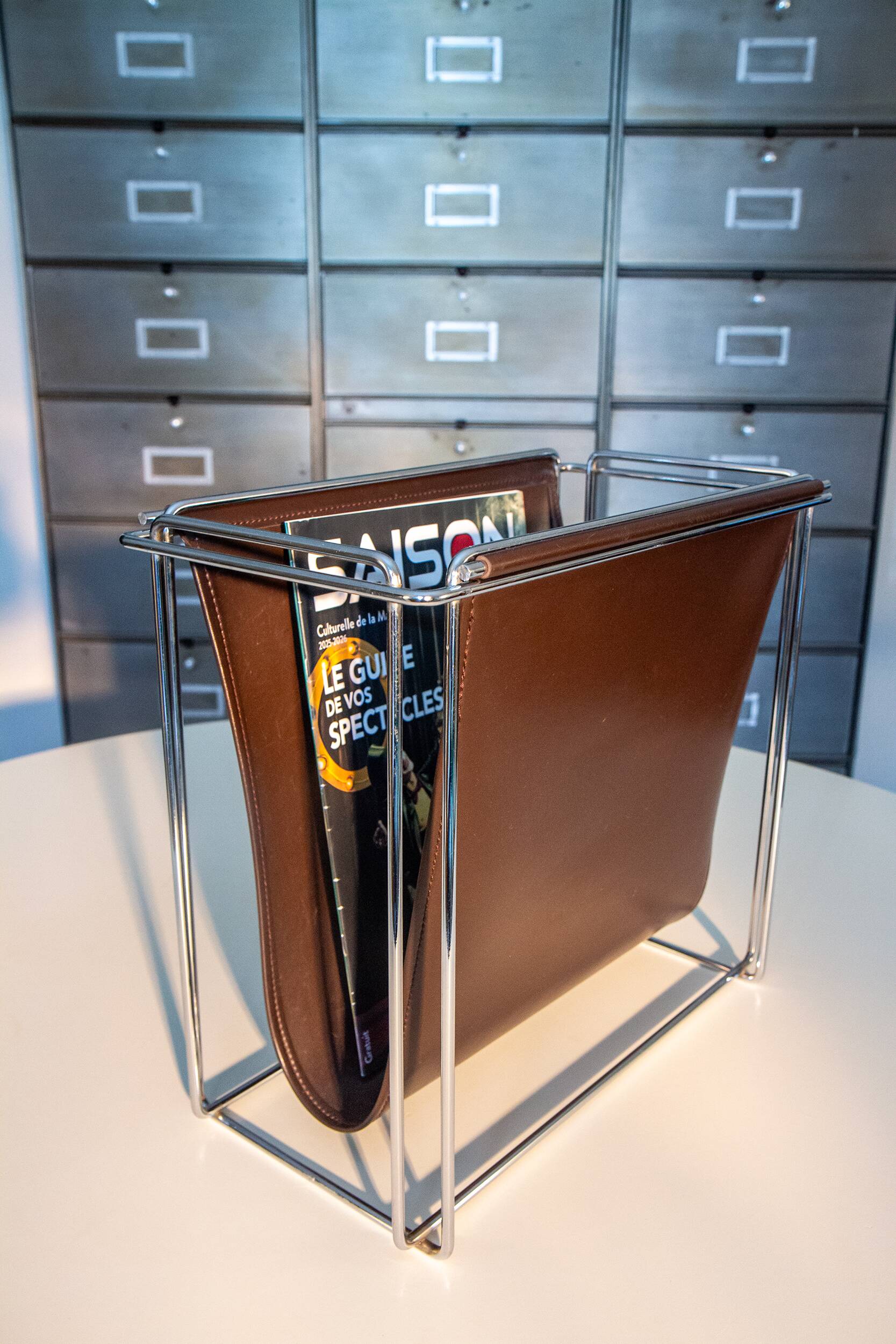 Magazine rack 1970 by Gérard Rignault for Group SA, France