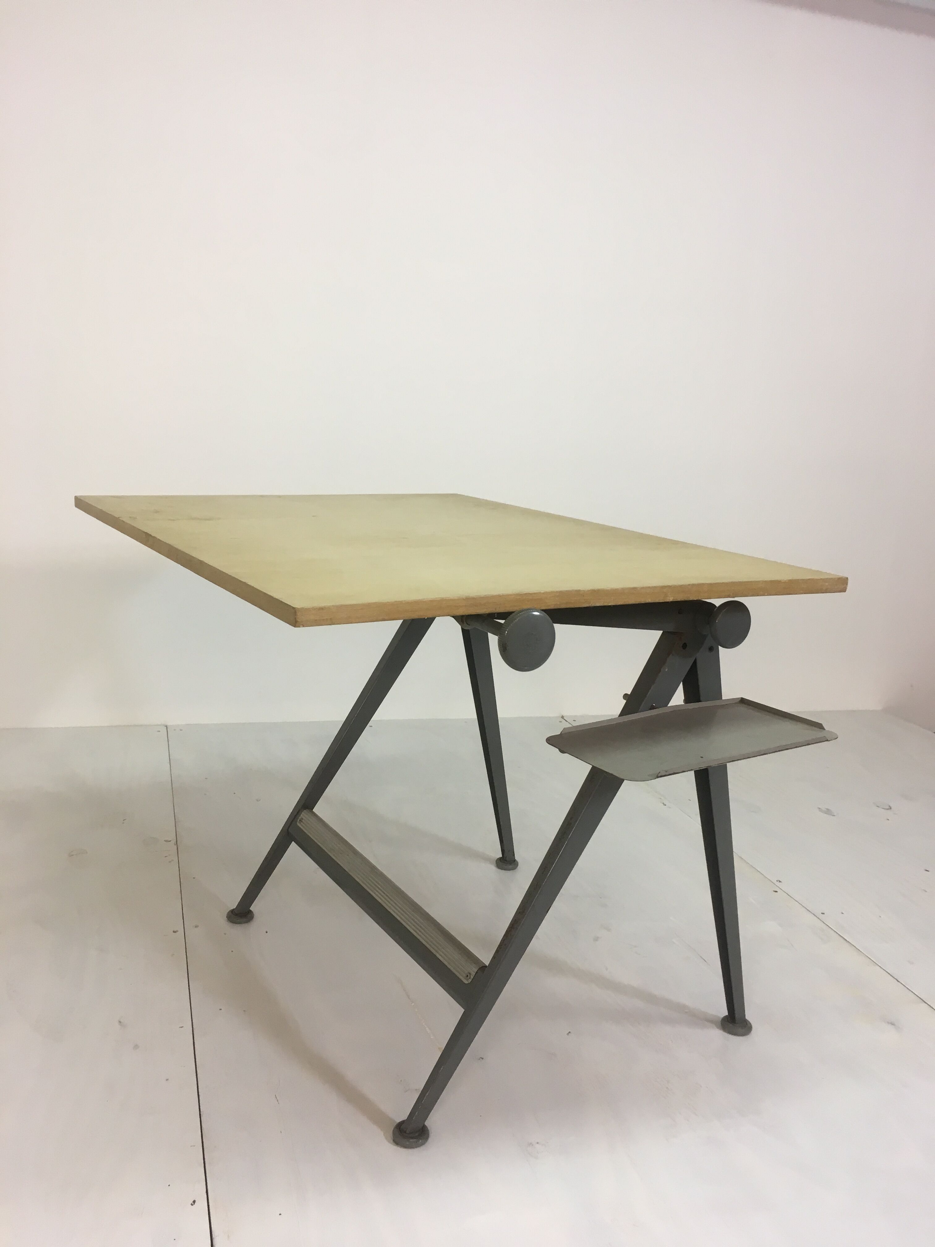 Table desk by Wim Rietveld & Friso Kramer for Ahrend De Cirkel, 1950s