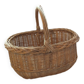 Antique wicker/rattan basket