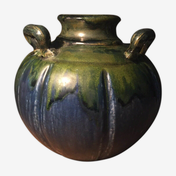 Flamed sandstone vase 3 handles