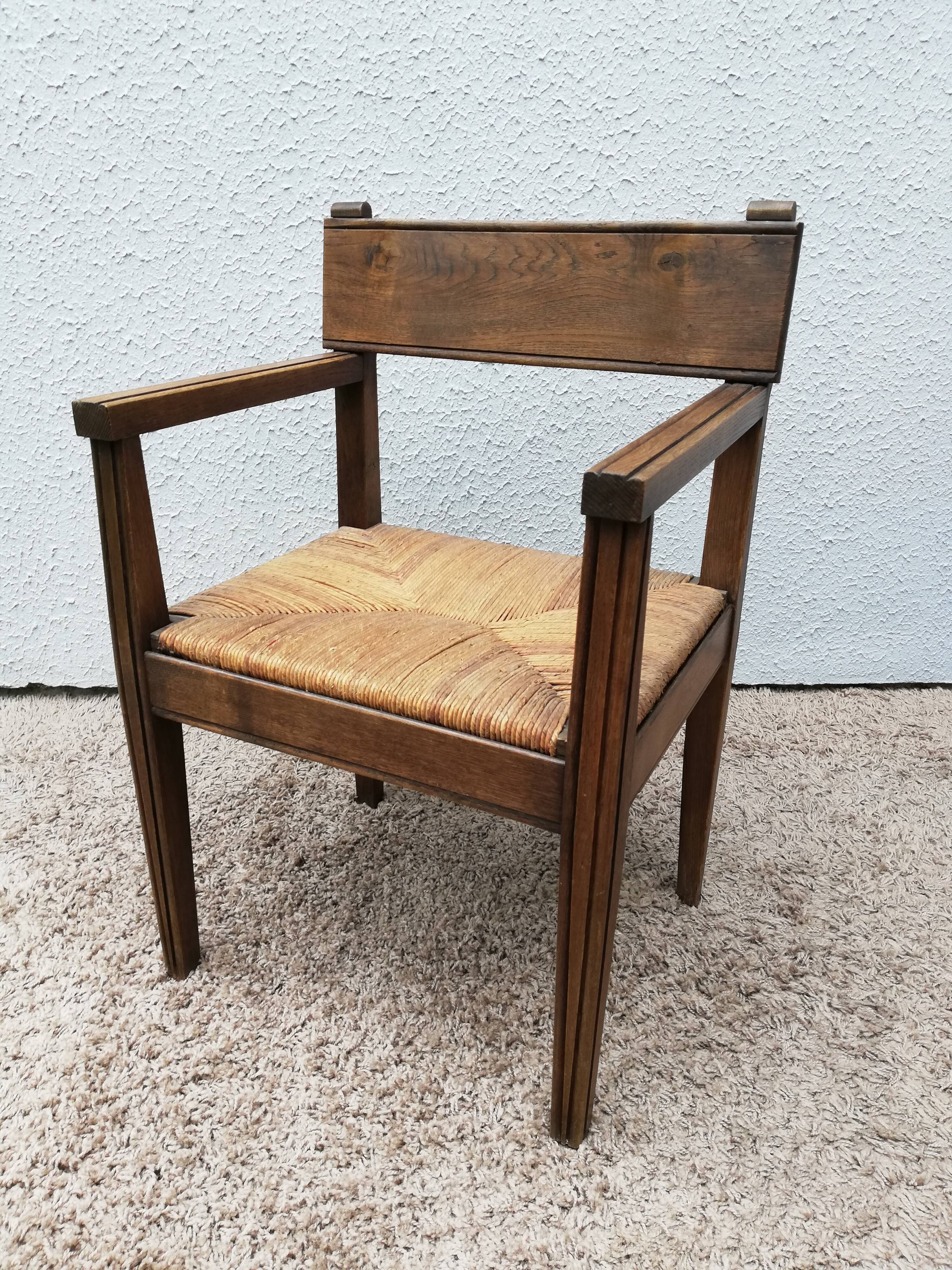 Suite of four mulched table chairs