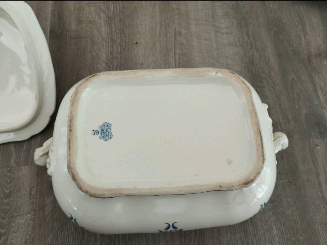 Gien soup tureen with tray / Retro/ Vintage