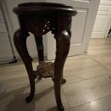 Pedestal table / side table