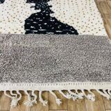 Beni Mrirt rug - handmade Moroccan rug size 150 x 250 cm.