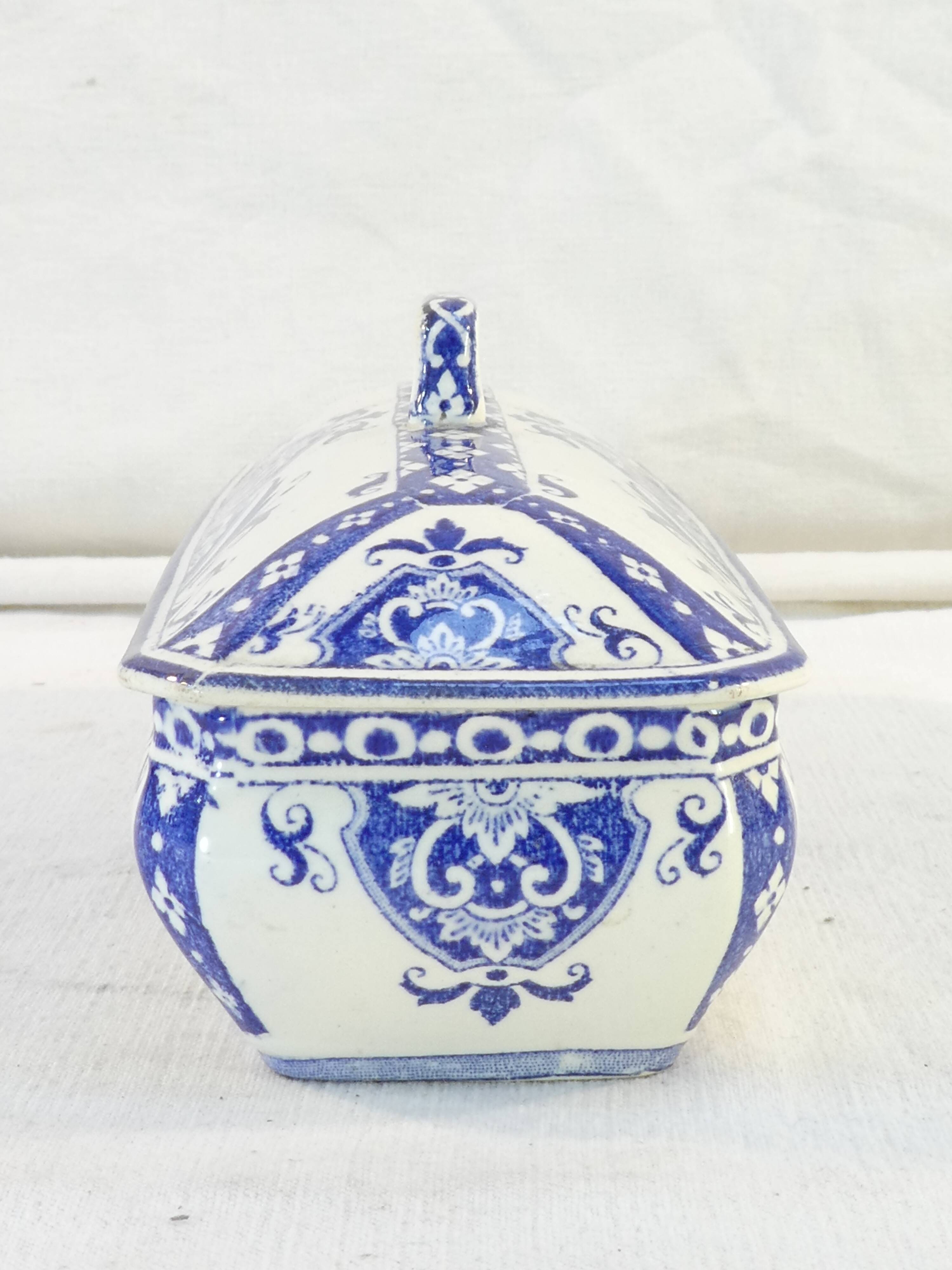 Old soap holder formose u and c sarreguemines and digoin
