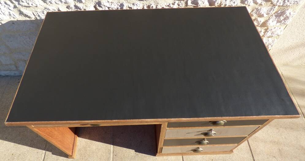 Large wooden desk with 5 drawers and a black faux leather top - Completely revamped.