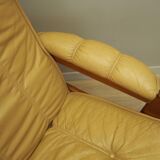 Fauteuil en cuir jaune, design danois, années 1960, production : Danemark