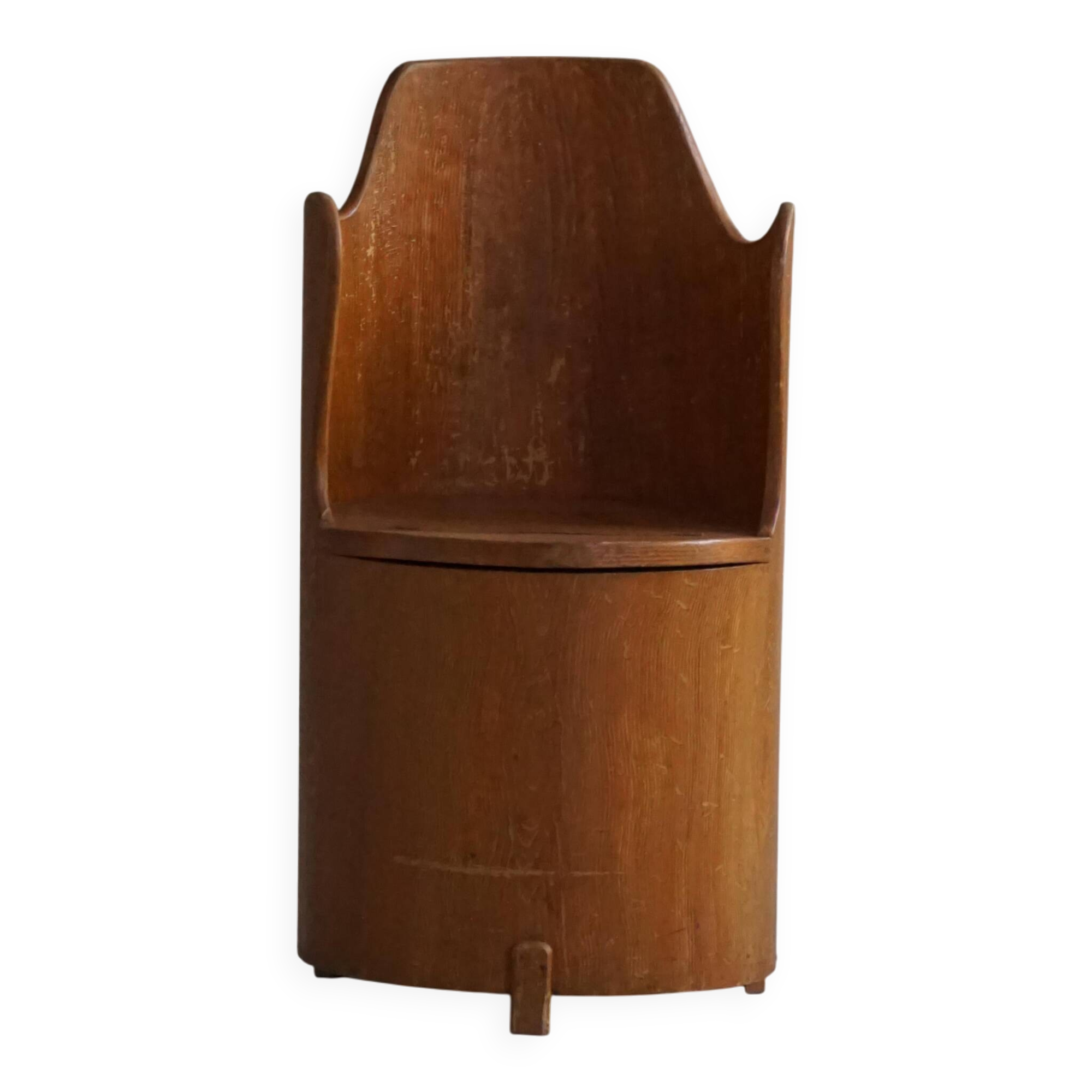 Modern Scandinavian style, Stump chair / "Kubstol" in pine, mid-20th century, 1950s.