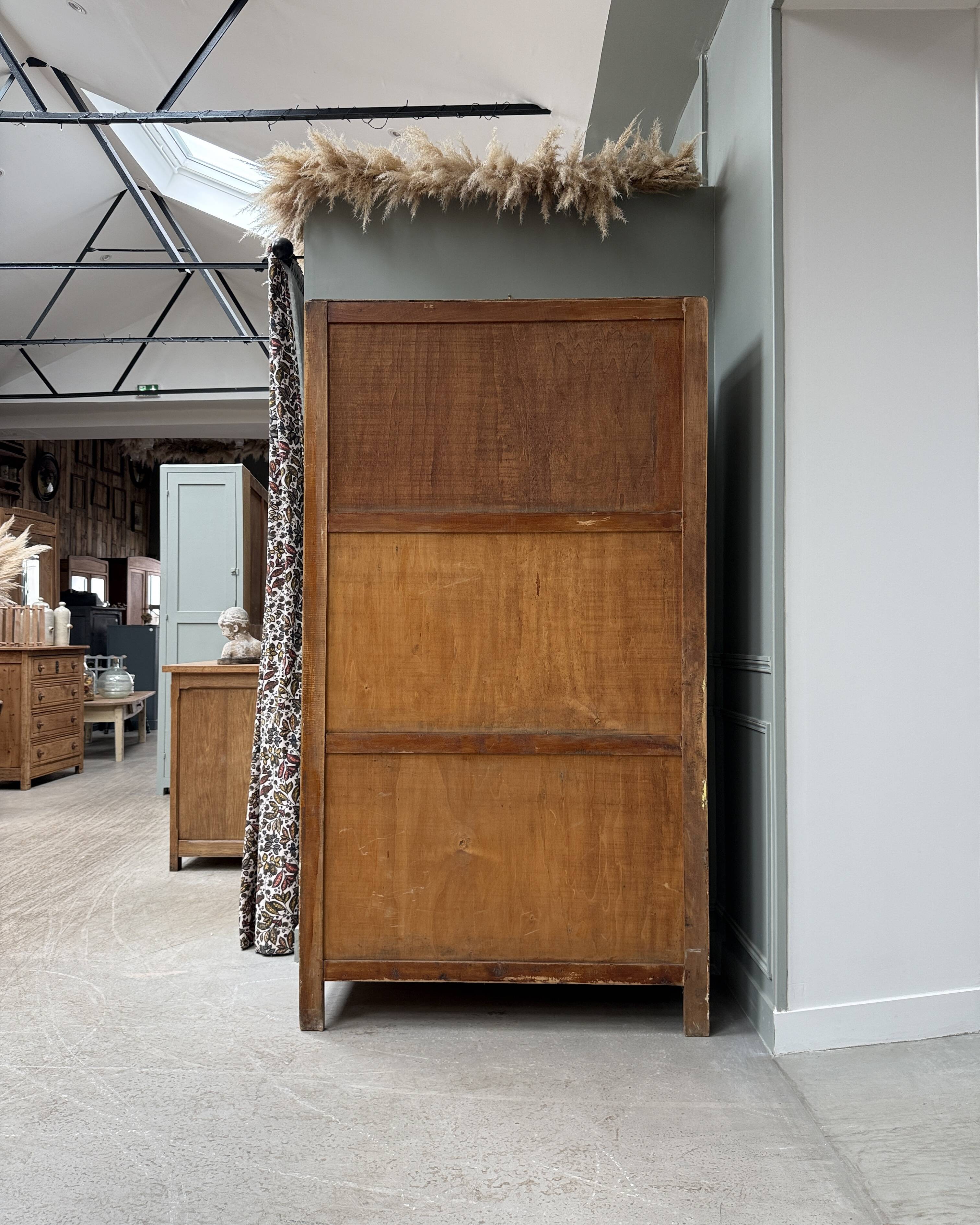 Vintage wardrobe with sliding doors (renovated)