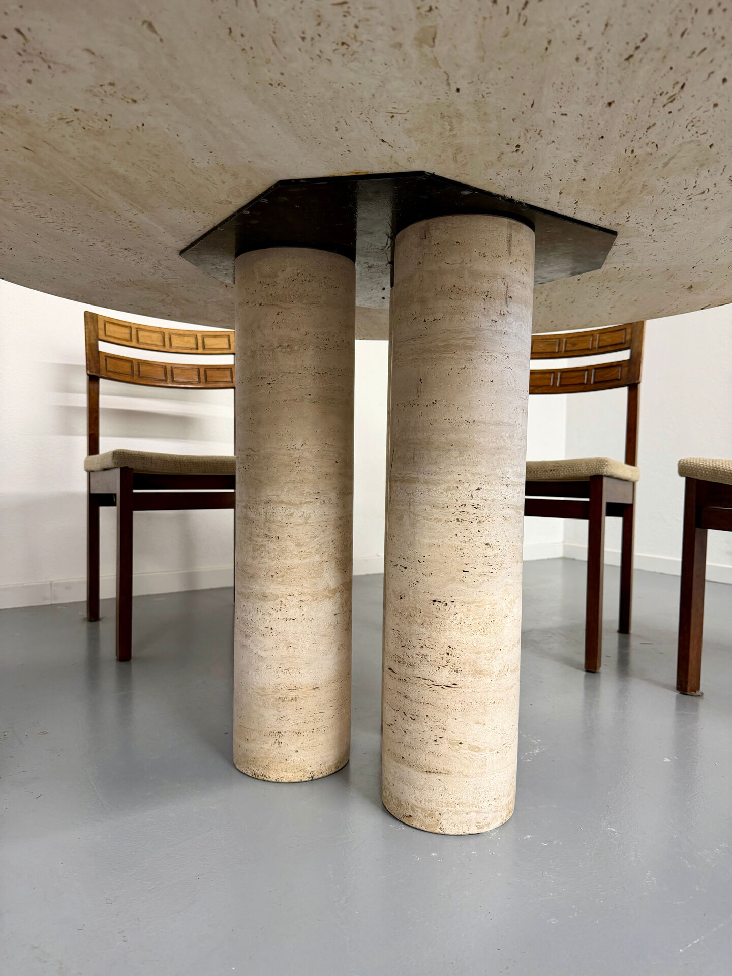 Large dining table Roche Bobois travertine Italian design 1970s