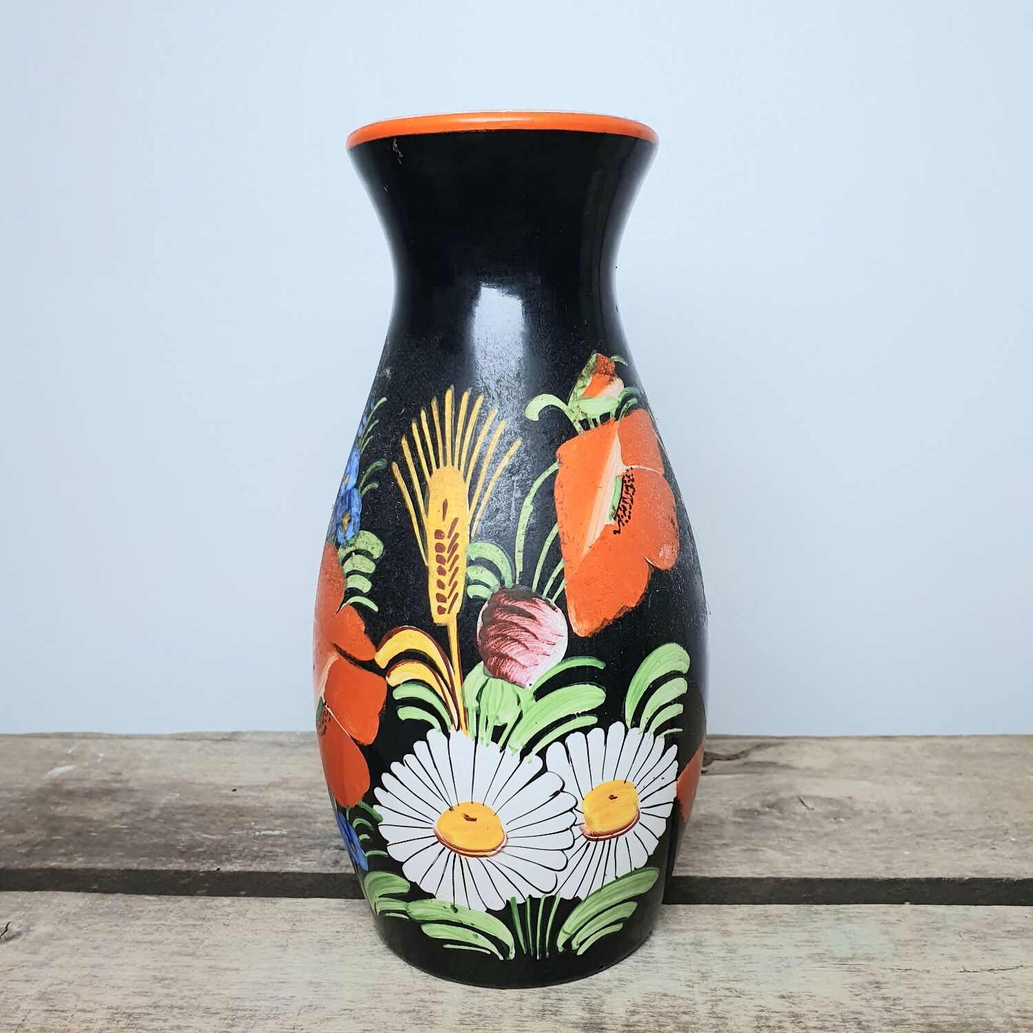 Ceramic vase