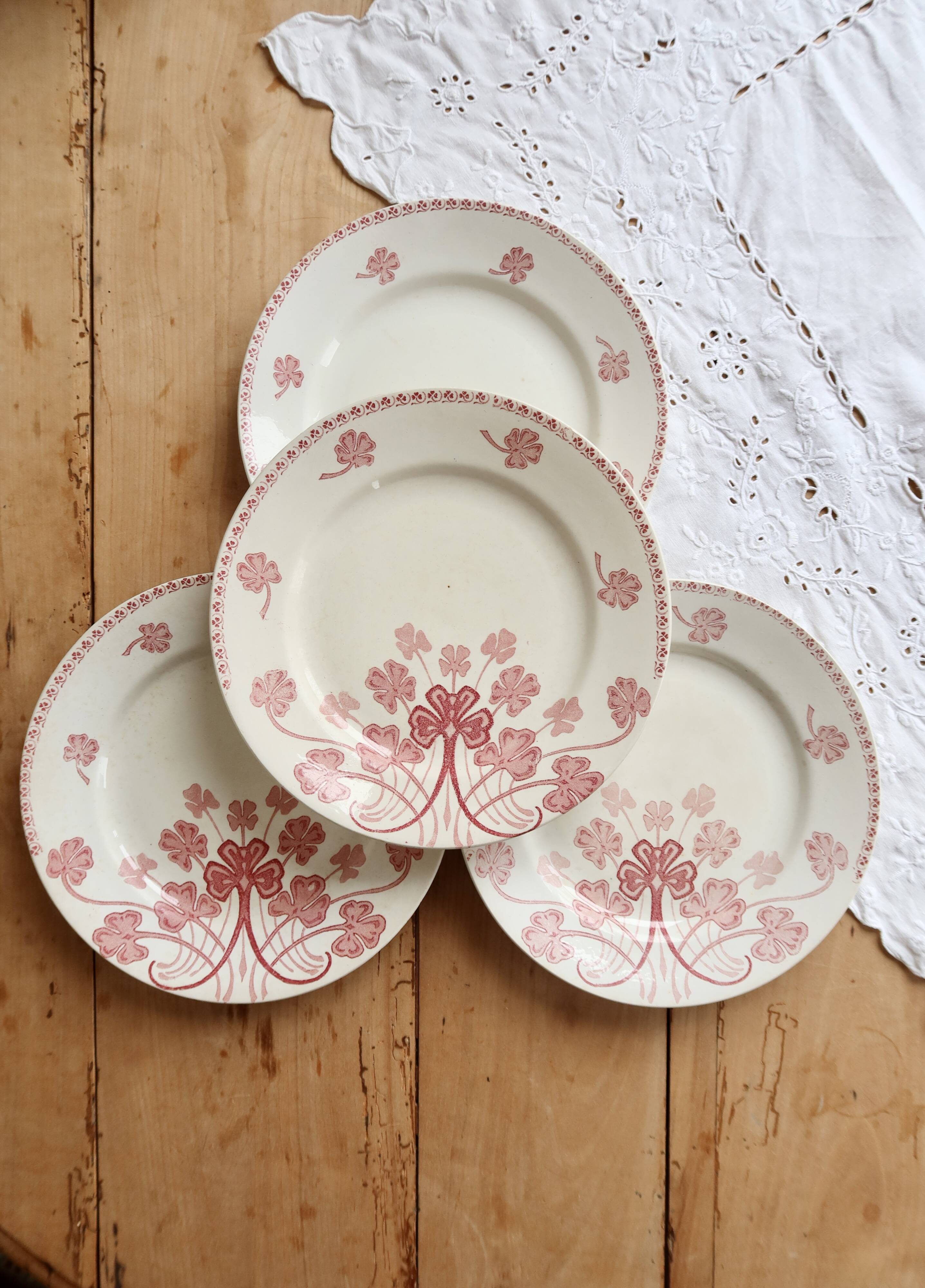 4 flat plates red earthenware Lunéville "Lucien"