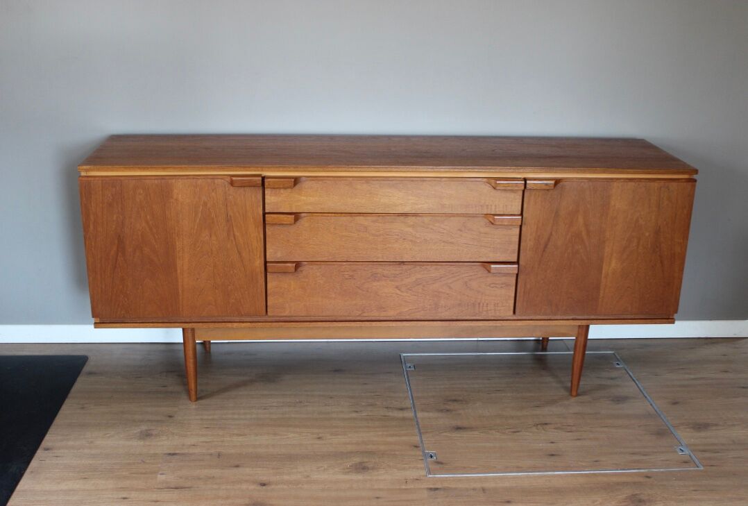 Vintage Scandinavian style teak line by Austinsuite 60s