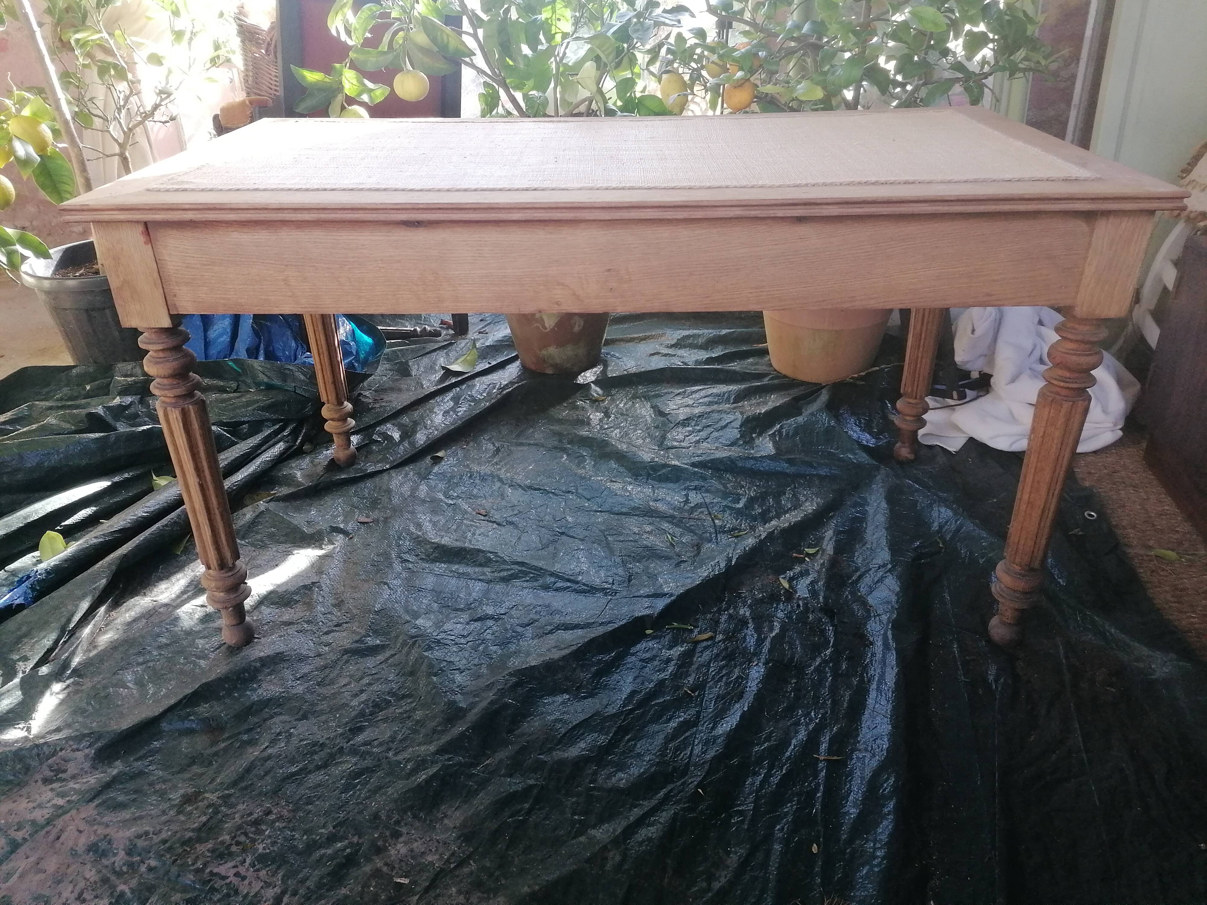 flat desk