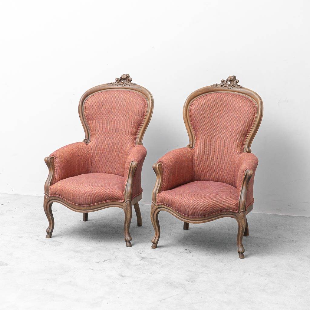 Pair of classic vintage armchairs in carved wood and fabric, 1950s