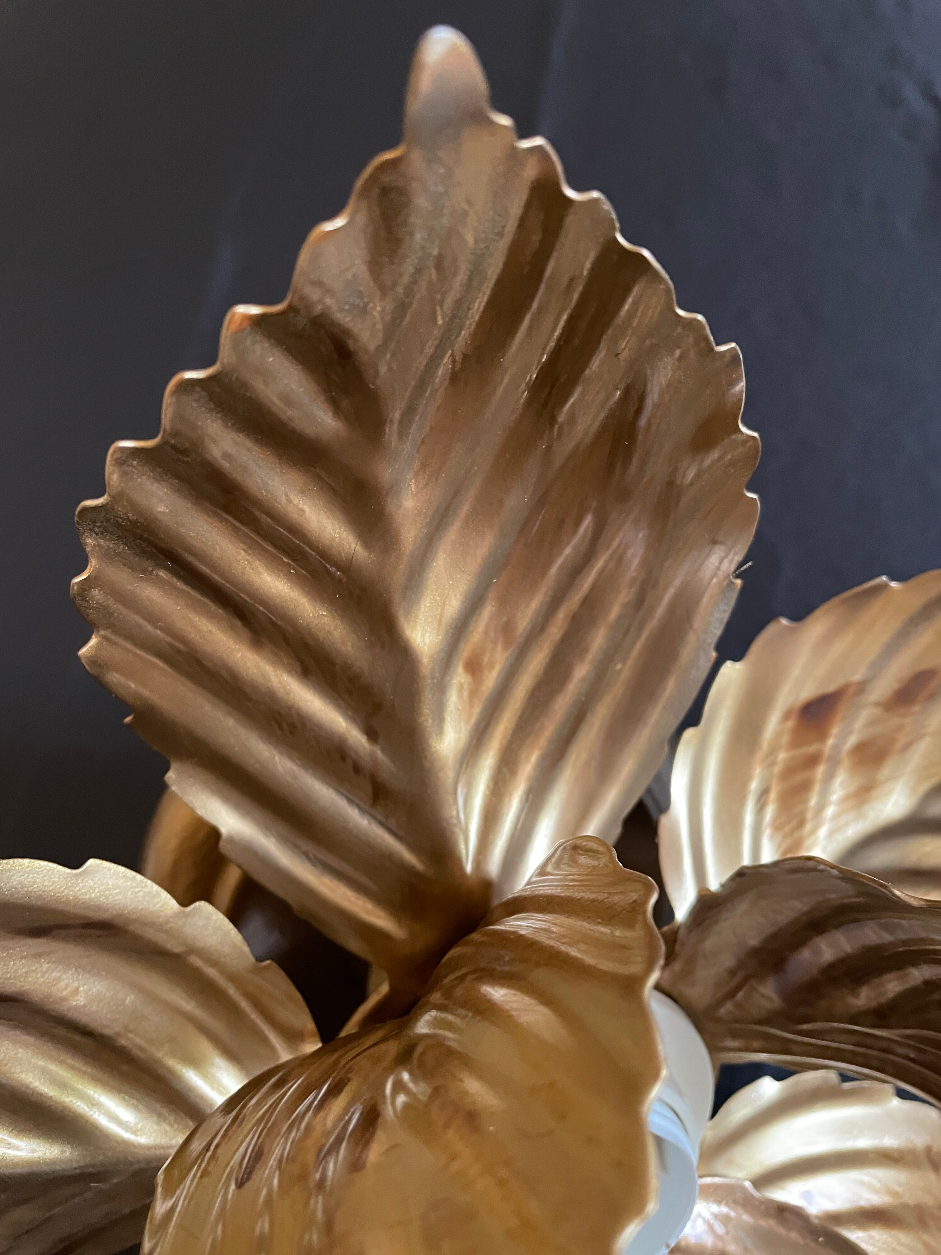 Wall lamp or ceiling lamp golden flower