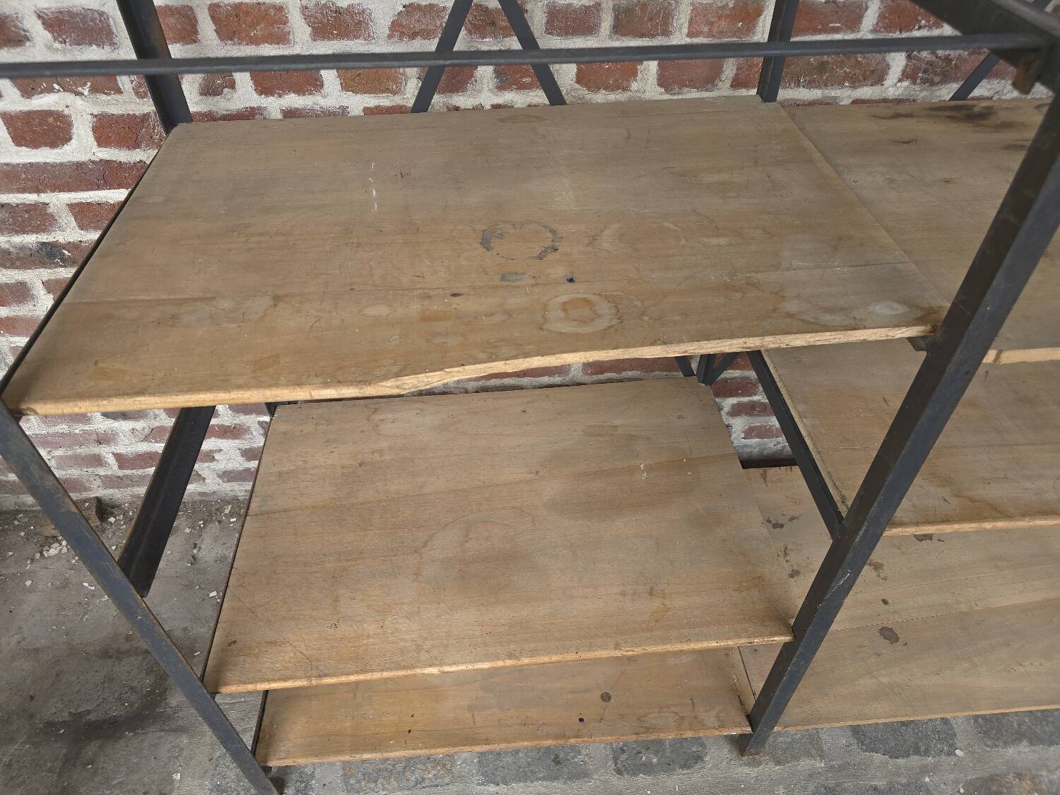 Étagère Industrielle en fer et bois