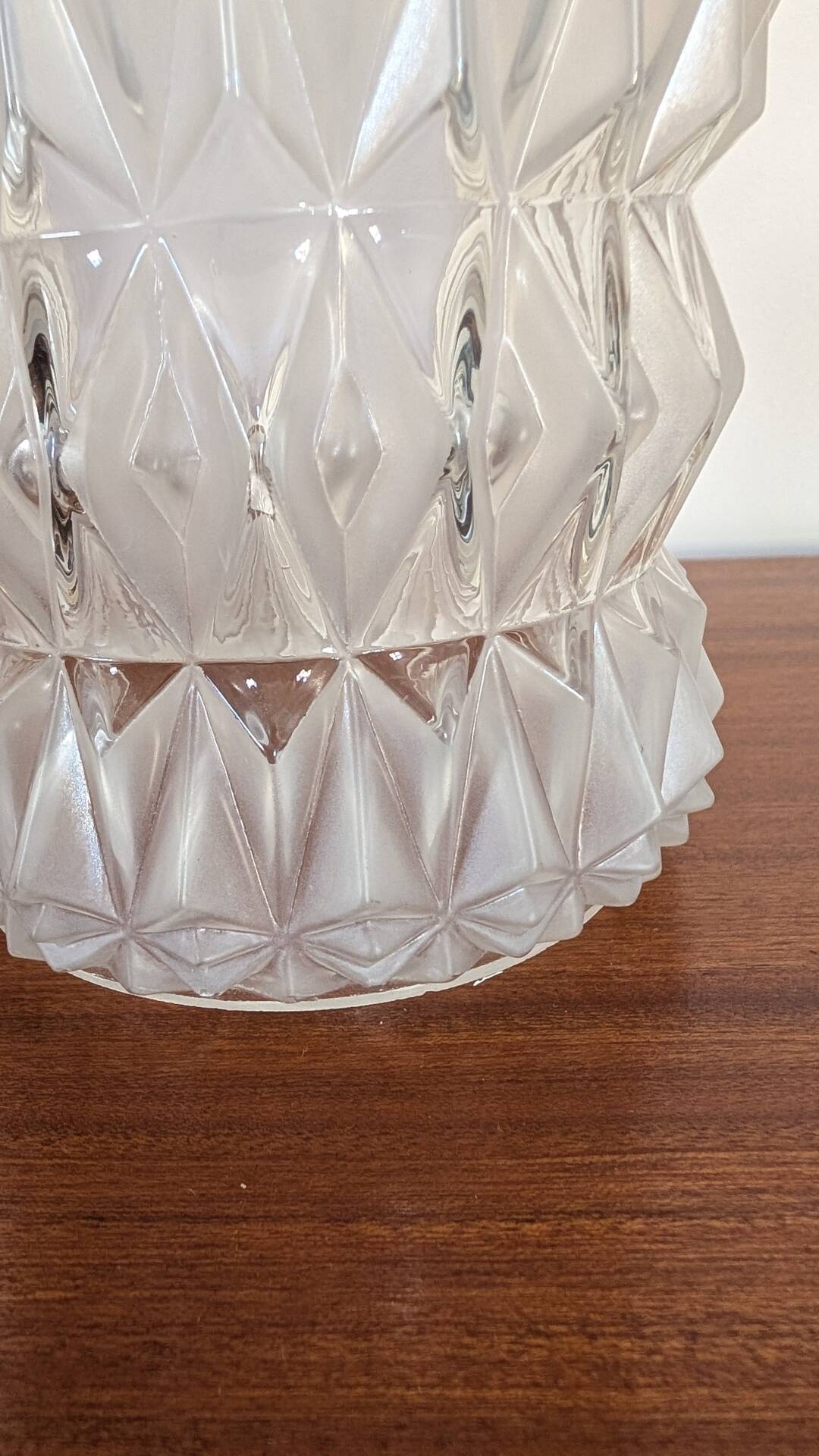 Geometric lampshade in frosted and transparent glass