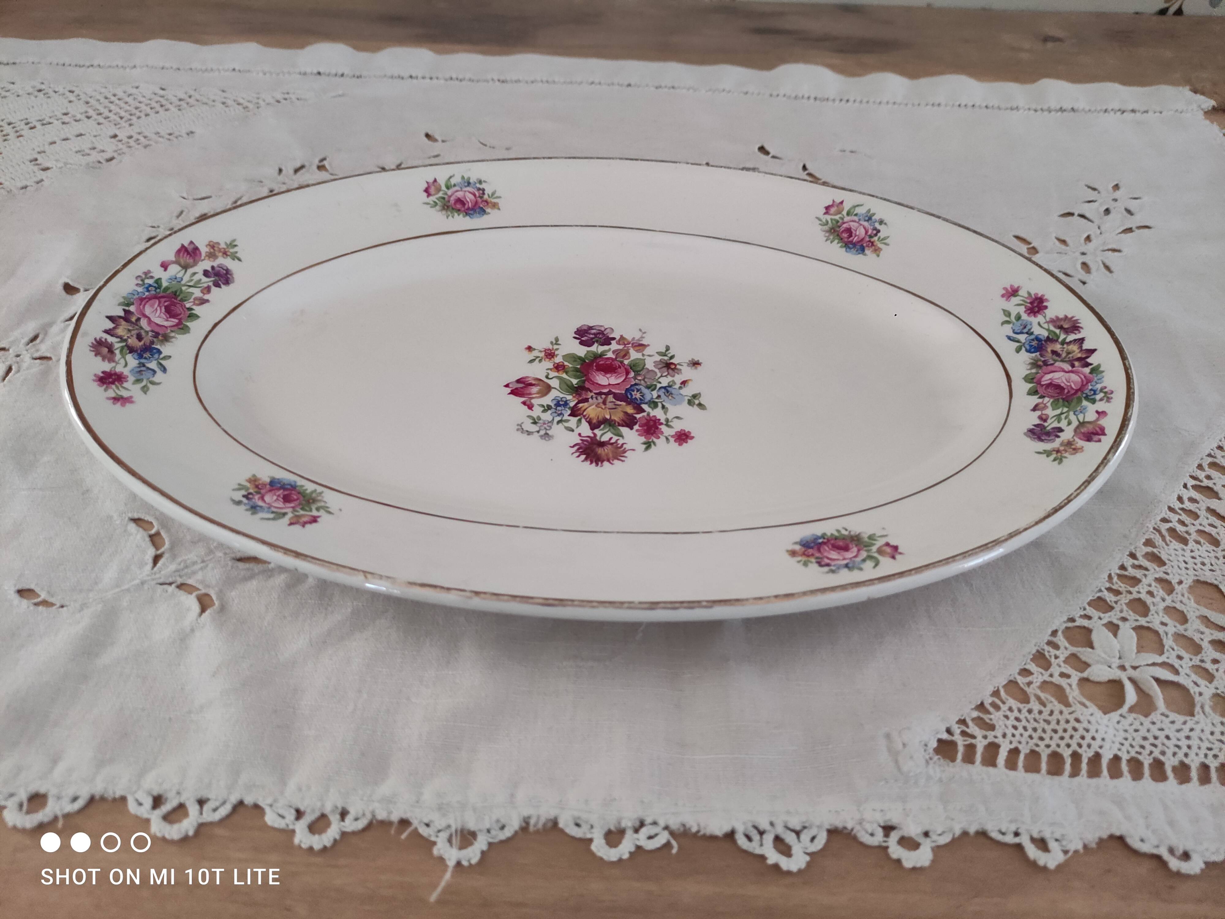 Sarreguemines oval dish, Guy model