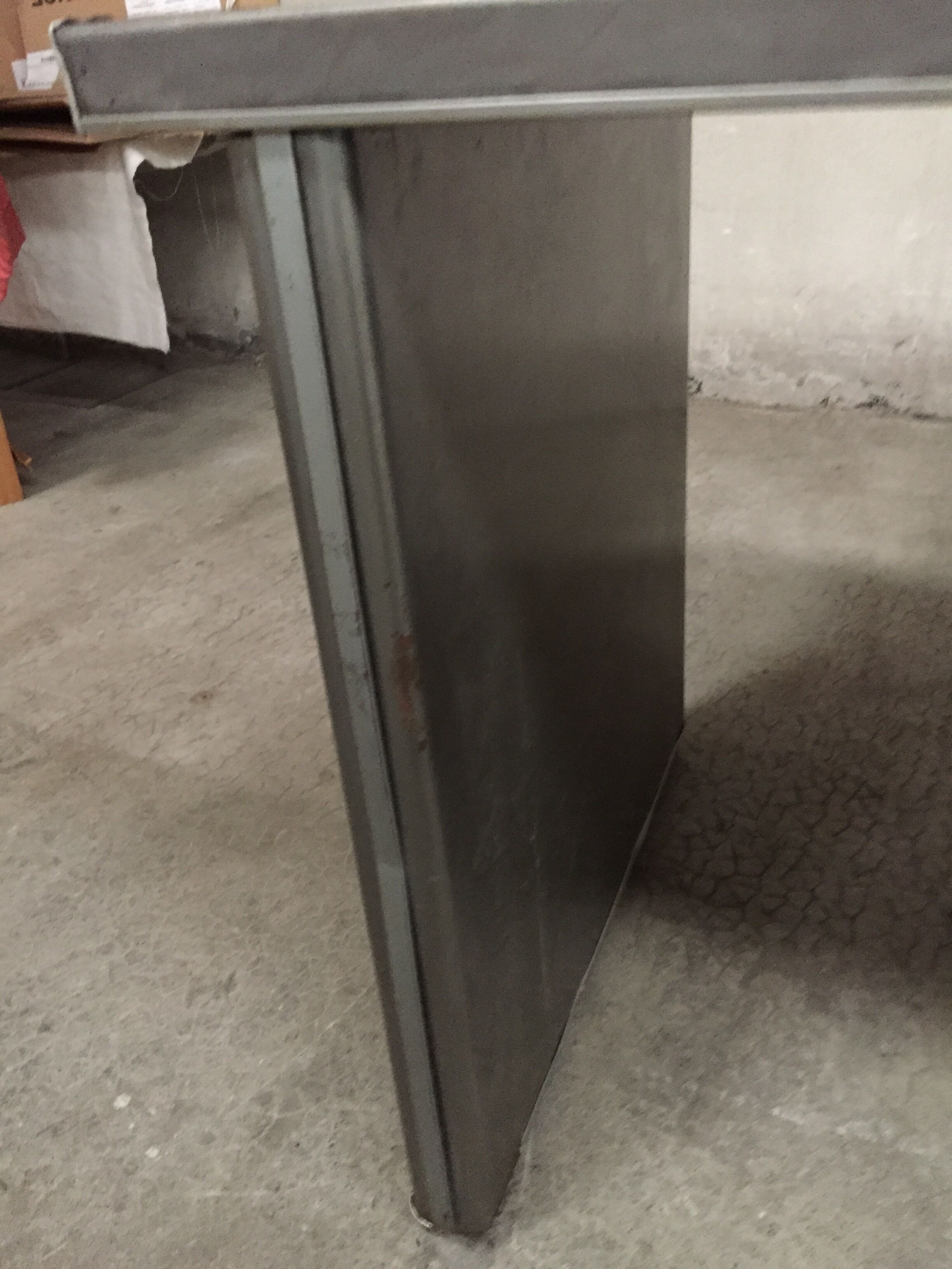 Bureau 1950 acier et alu industriel