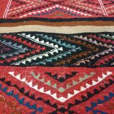 Tapis kilim berbère rouge multicolore en laine 100x200cm