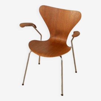 Fauteuil 3207, Arne Jacobsen