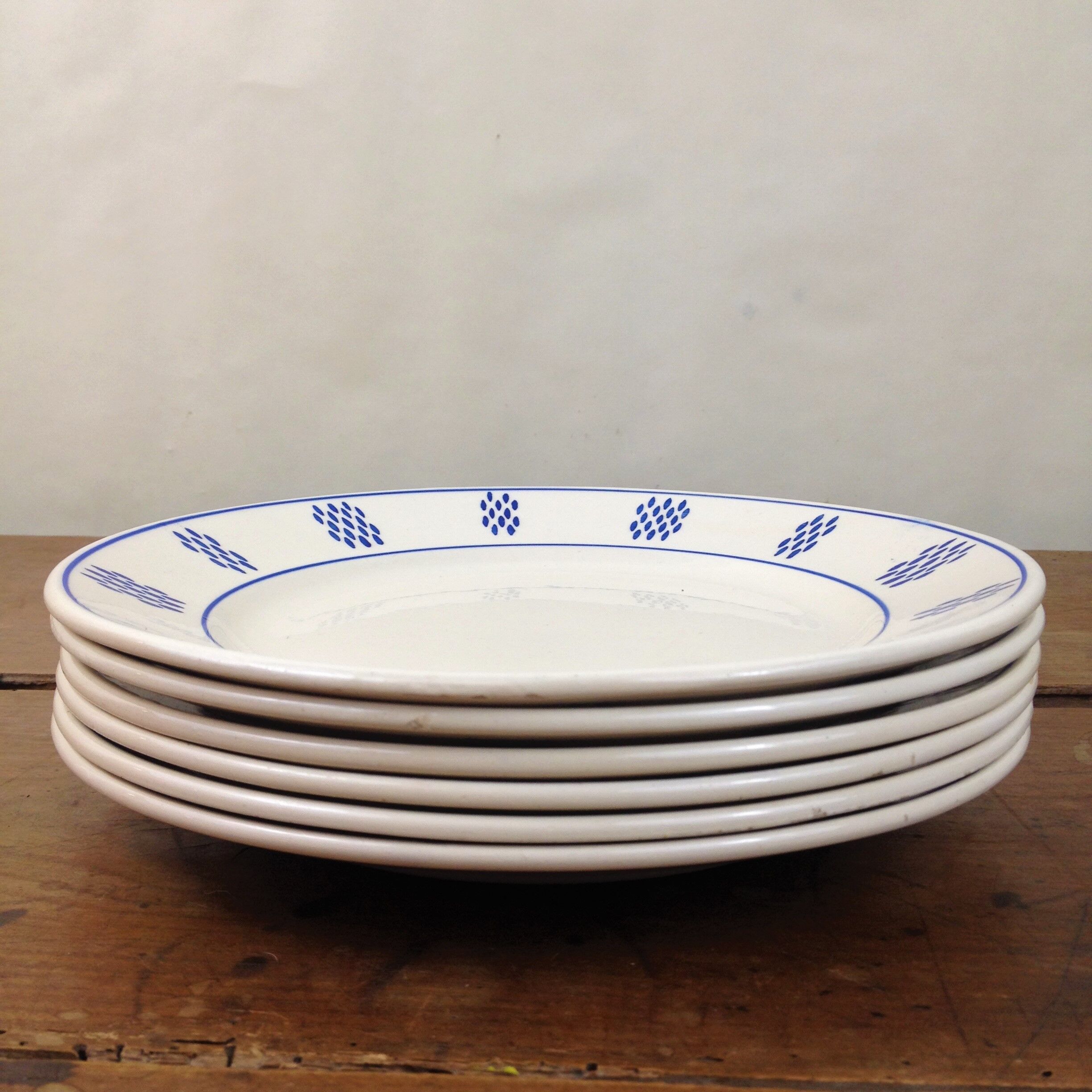 Six "Berthe" K & G Luneville  plates